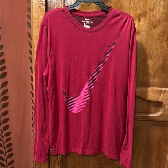 Nike Red Long Sleeve Tee with Iconic Swoosh - Picture 1 of 6